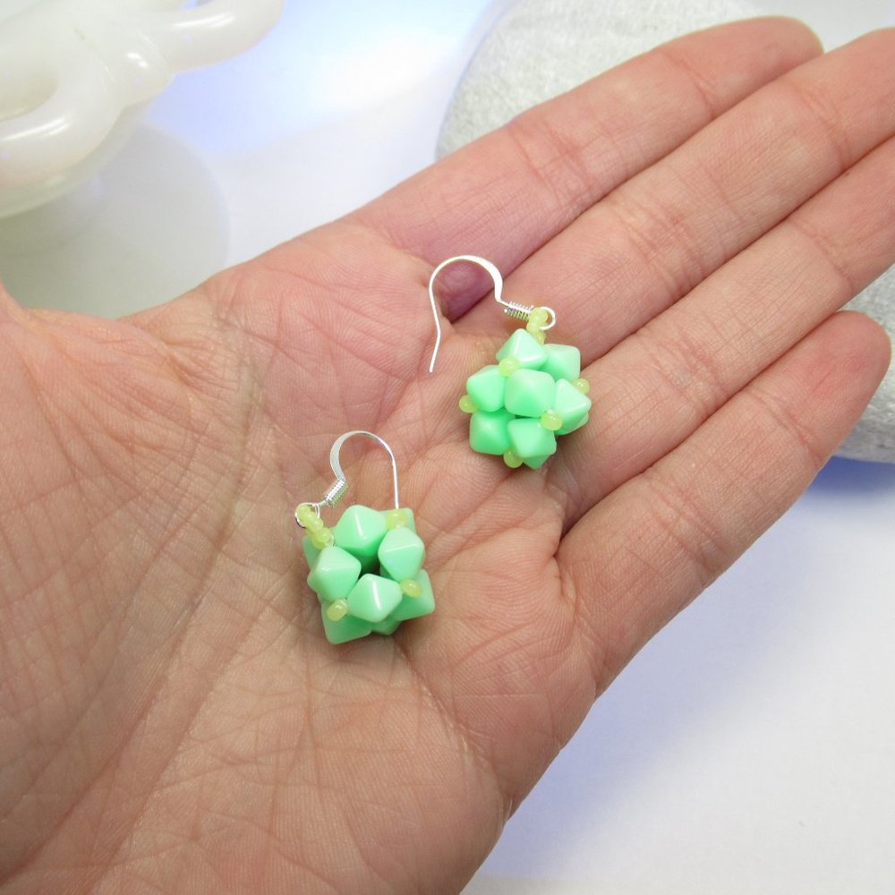 Uranium glass beaded bead earrings - Picture 6 of 16